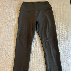 Mono B moto leggings in dark grey with shimmer. NWT